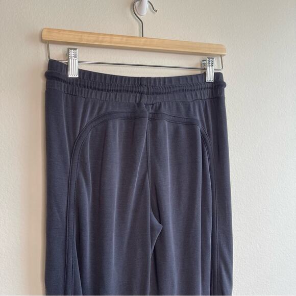 Free People Movement Navy Back into In Jogger Pants XS - Picture 9 of 9